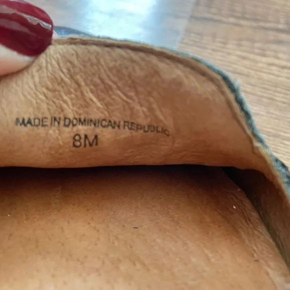 Jack Rogers Black Leather Flats - Picture 9 of 9